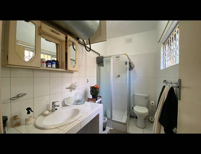 1 BEDROOM FLAT FOR SALE IN GLENWOOD
